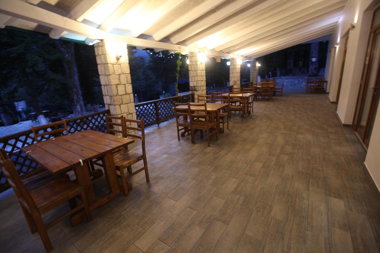Bujtina Uji I Panjes, Log Cabins Dukat Exterior foto